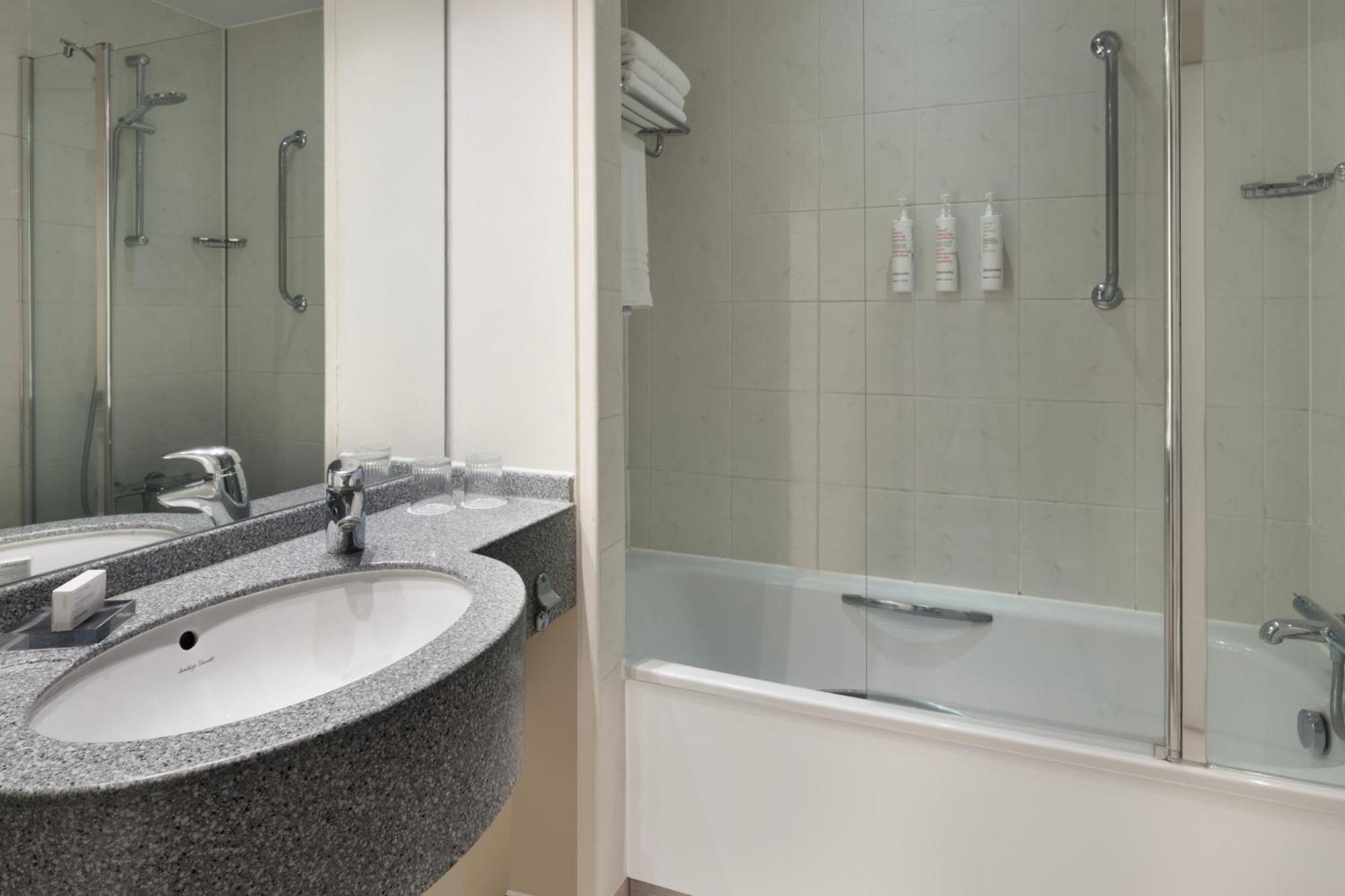 Delta Hotels By Marriott Waltham Abbey Zewnętrze zdjęcie
